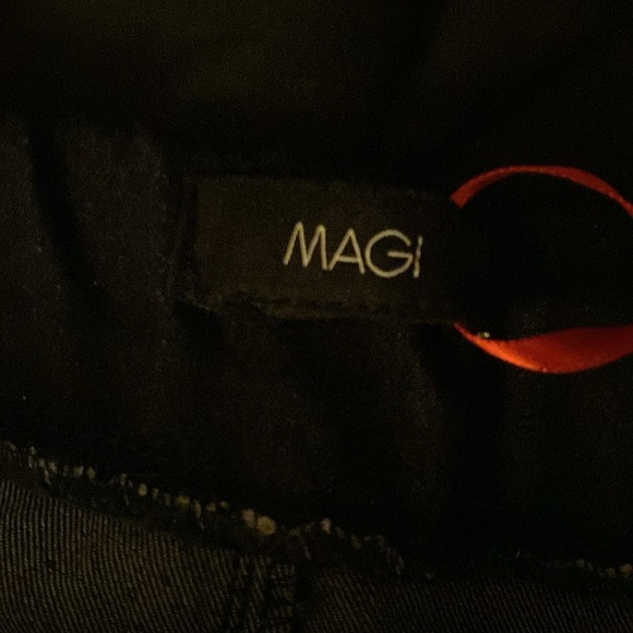 Magi jean skirt with front zipper - Picture 5 of 7